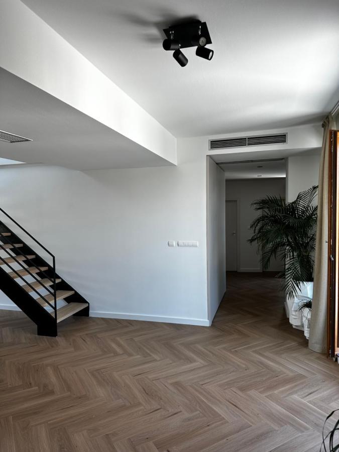 Luxury Penthouse At The Historical Centre With Free Parking Apartment บราติสลาวา ภายนอก รูปภาพ