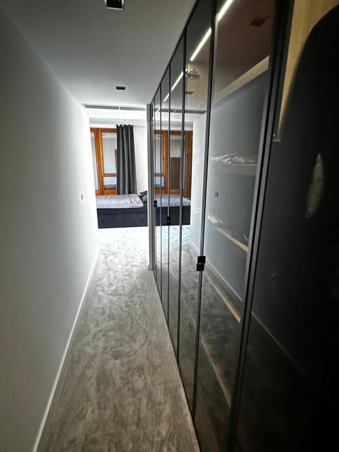 Luxury Penthouse At The Historical Centre With Free Parking Apartment บราติสลาวา ภายนอก รูปภาพ