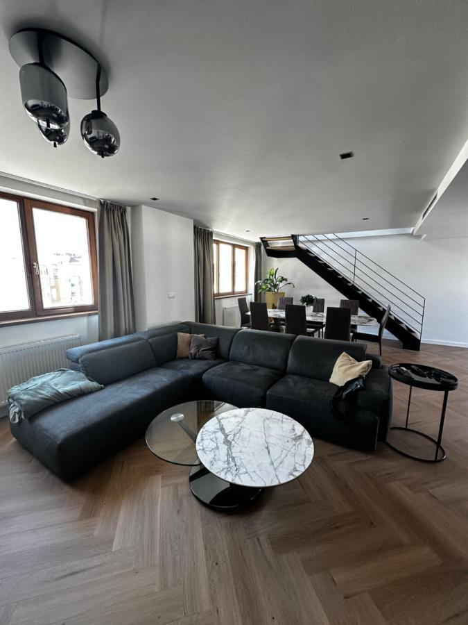Luxury Penthouse At The Historical Centre With Free Parking Apartment บราติสลาวา ภายนอก รูปภาพ