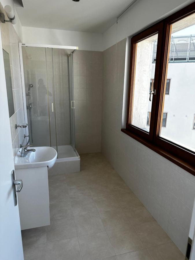 Luxury Penthouse At The Historical Centre With Free Parking Apartment บราติสลาวา ภายนอก รูปภาพ