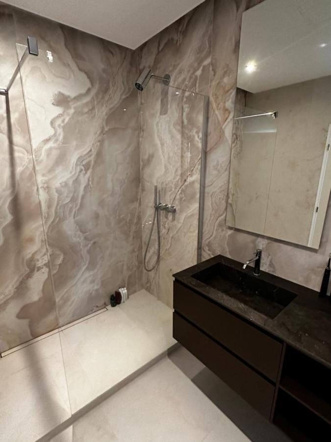 Luxury Penthouse At The Historical Centre With Free Parking Apartment บราติสลาวา ภายนอก รูปภาพ