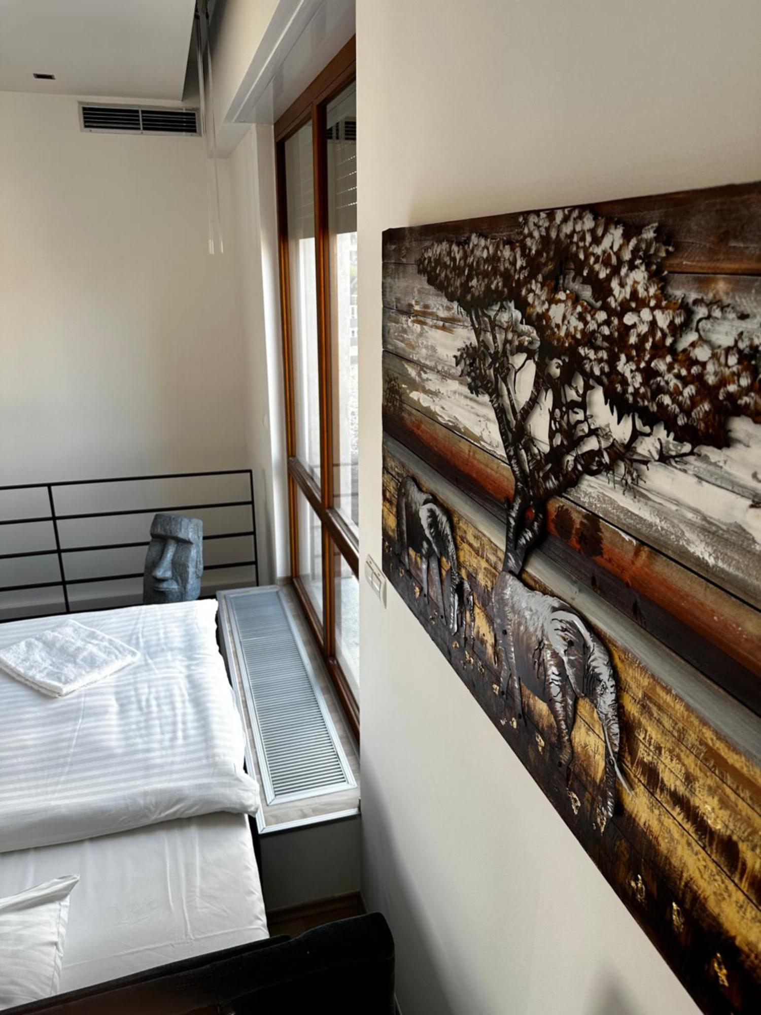 Luxury Penthouse At The Historical Centre With Free Parking Apartment บราติสลาวา ภายนอก รูปภาพ